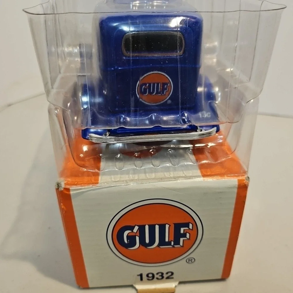 GULF OIL 1932 FORD DELIVERY Hot Rod ONLY 2500 PRODUCED #13C SERIES ERTL 1:25 NIB